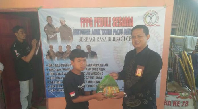 Hari Ketiga, DPP FPPG Berbagi Santunan dan Sembako di Kecamatan Pasirwangi dan Cikajang
