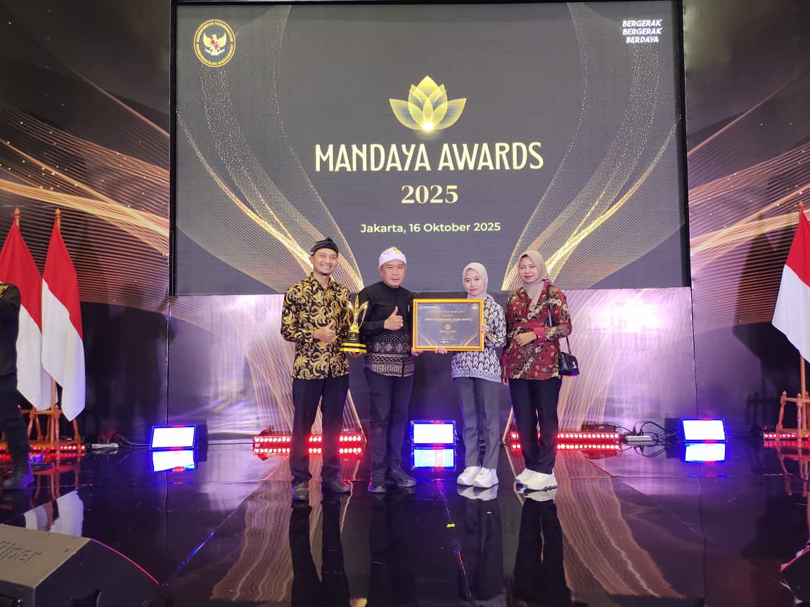 Desa Karyamukti Raih Penghargaan Nasional MANDAYA Award dari Kementerian PMD RI