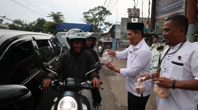 Pegawai Lapas Garut Bersama DWP Berbagi Takjil dan Gelar Buka Puasa Bersama di Bulan Ramadhan