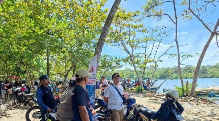 Pengamanan Wisata Diperketat, Aparat Pasang Rambu Keselamatan di Cijeruk Indah Cibalong