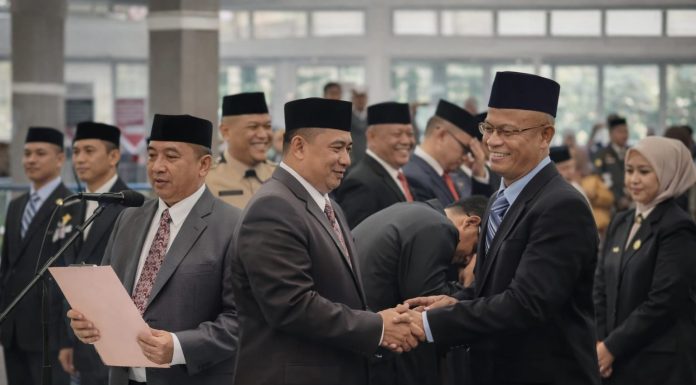 Birokrasi di Bawah Bayang-Bayang Politik: Tantangan Netralitas dan Profesionalisme ASN di Daerah