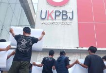Gabungan Massa Geruduk UKPBJ Garut, Pokja Tender Didesak Buka Kartu ke Publik