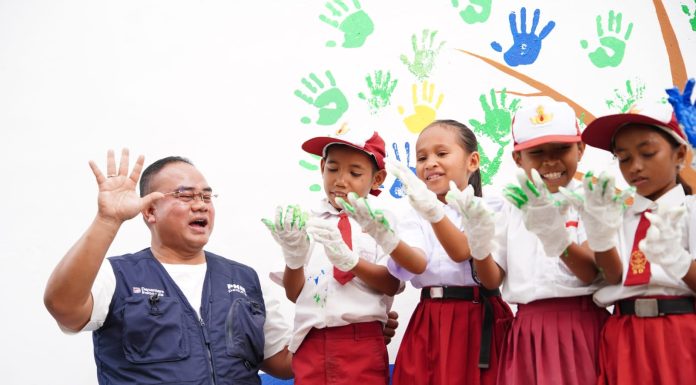 PNM Revitalisasi SD Inpres Wae Moto di Hari Anak Nasional, Bangun Harapan dari Wilayah 3T