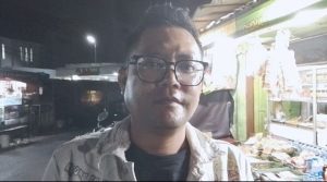 Ket Foto : Angga salah seorang saksi, juga sepupu dari korban saaat ditemui di Area RSUD dr.Slamet Garut.