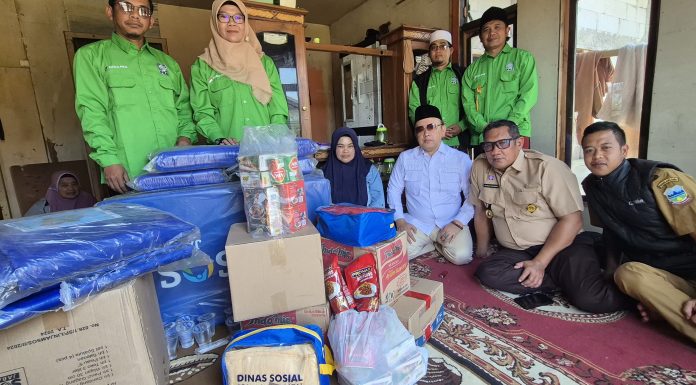 H. Aceng Malki Salurkan Santunan bagi Korban Kebakaran di Desa Cigedug